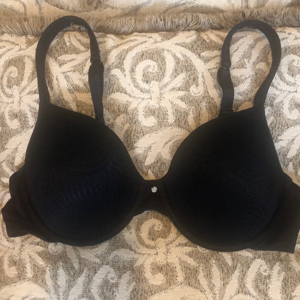Simply Perfect by Warner’s black bra, 38B